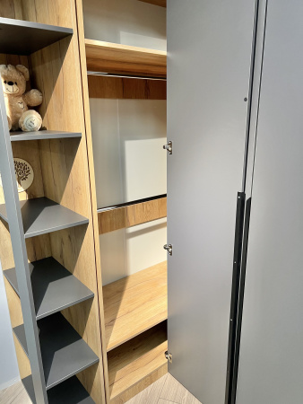 Комплект Брайт: угловой шкаф + пенал + стеллаж торцевой + стол + полка от Династия Kids