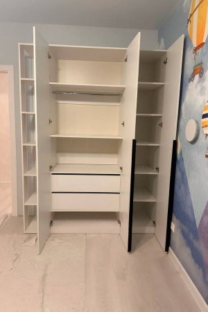 Шкаф 2-х дверный Брайт Золотистый (внутри штанга + ящик) от Династия Kids